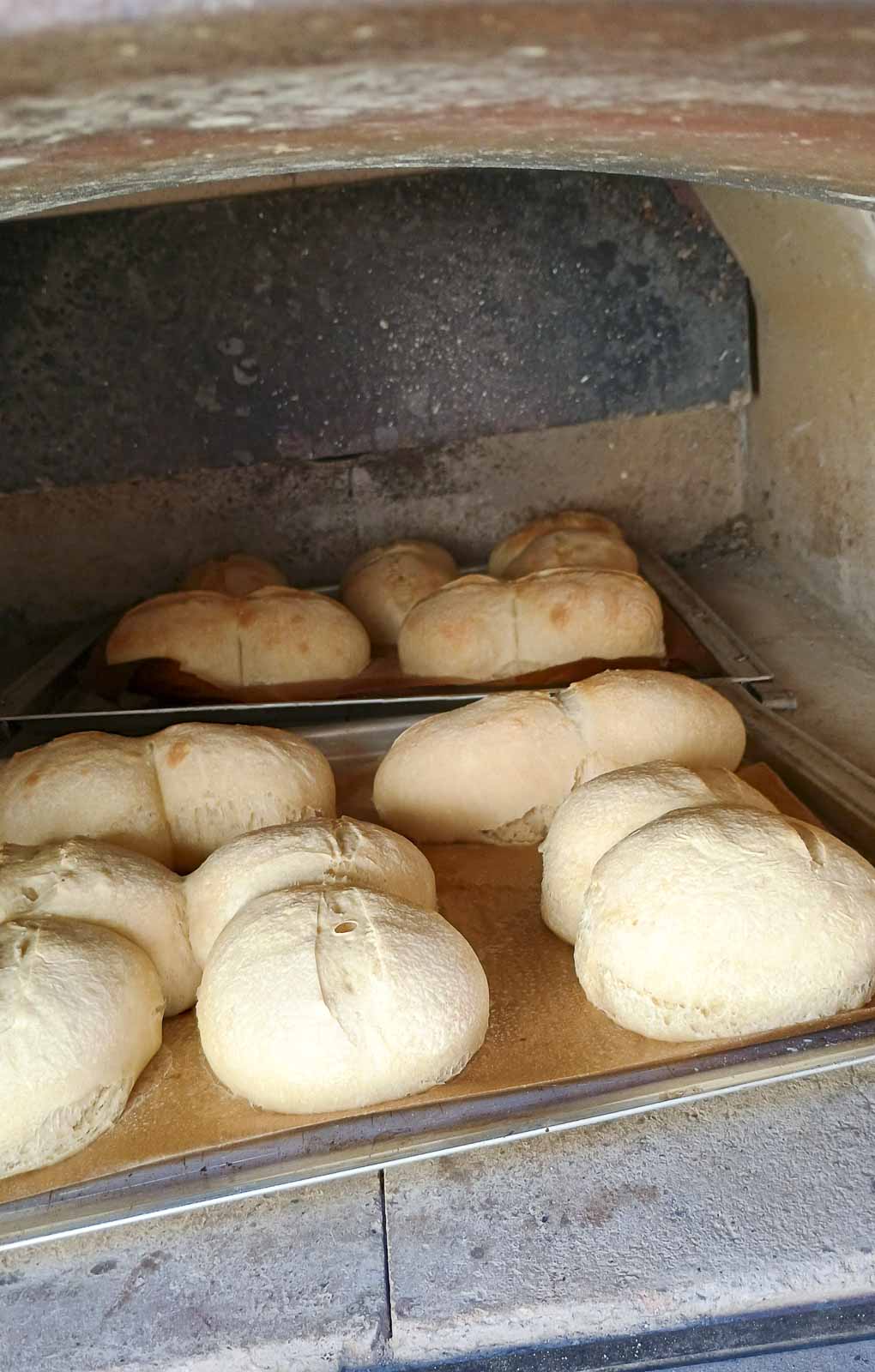 backen im holzbackofen: ein kulinarisches abenteuer am 2. märz 2024